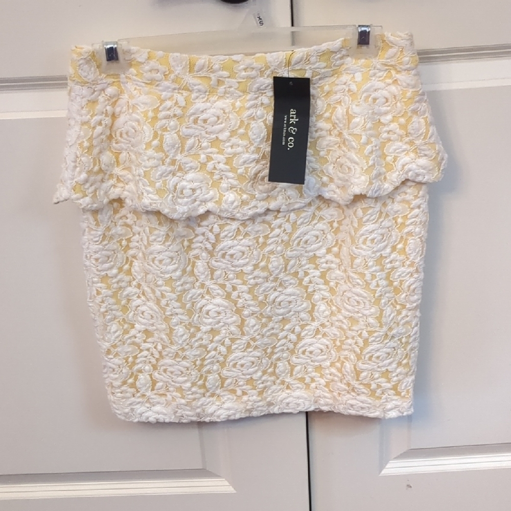 Ark & Co.Yellow and White Lace Skirt